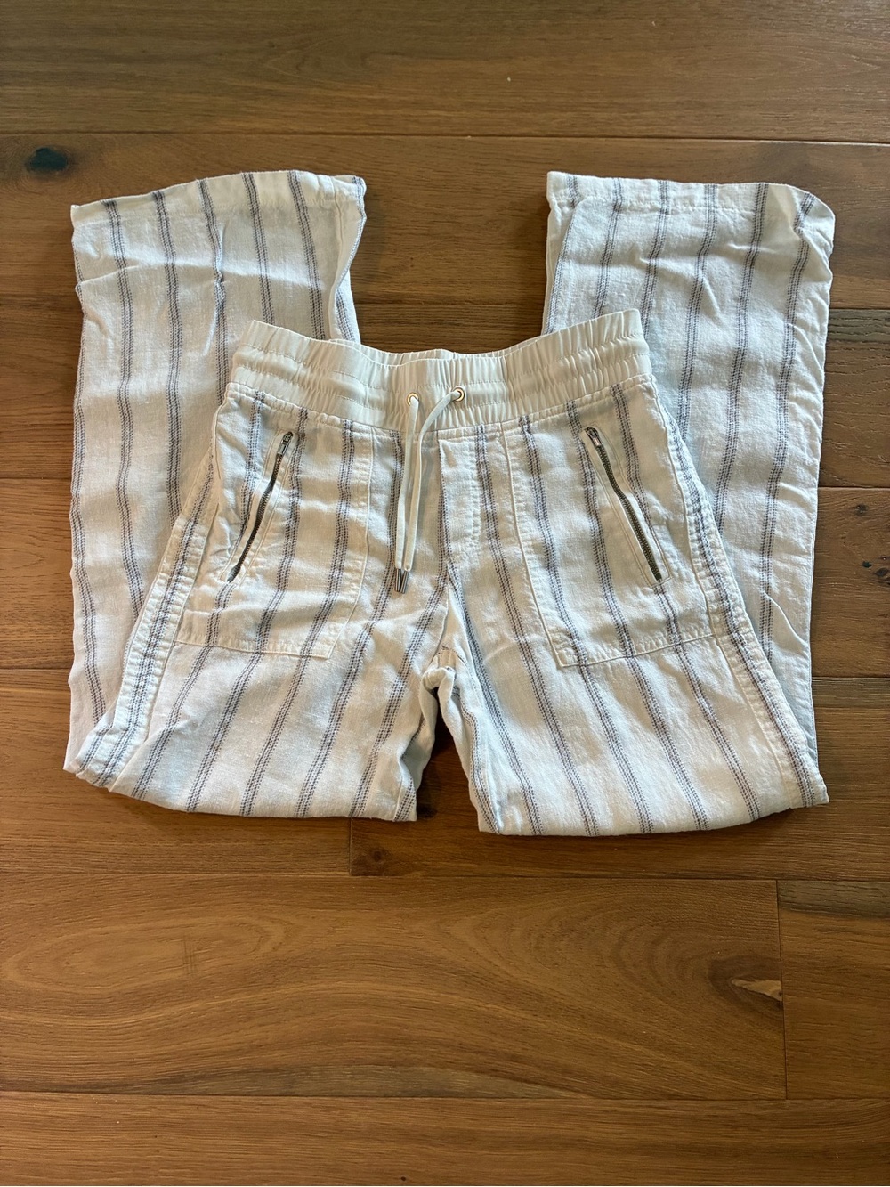 Athleta Pull-On Pants with Light Grey Stripes